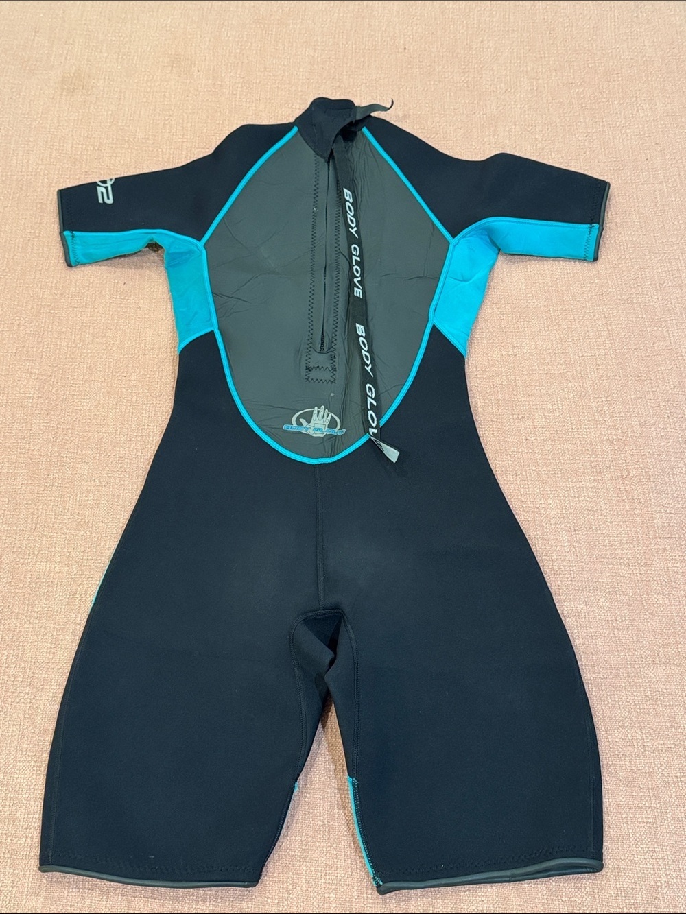 Body Glove women’s size 9 - 10  velocity Wetsuit turquoise / Black